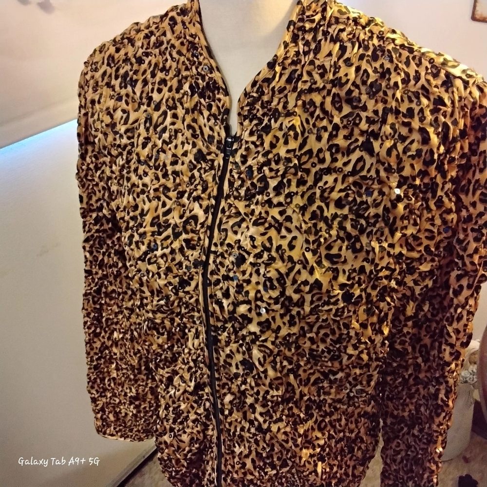 MSK Lightweight Sequined Leopard Print Gathered Zippered Jacket w/Shoulder Pads - Picture 5 of 8